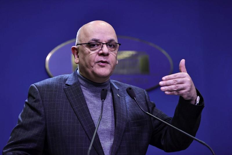 HOTNEWS.RO: Raed Arafat propune ca România „să facă un pas curajos” făcut și de alte state: „Nu este vorba despre cenzură”