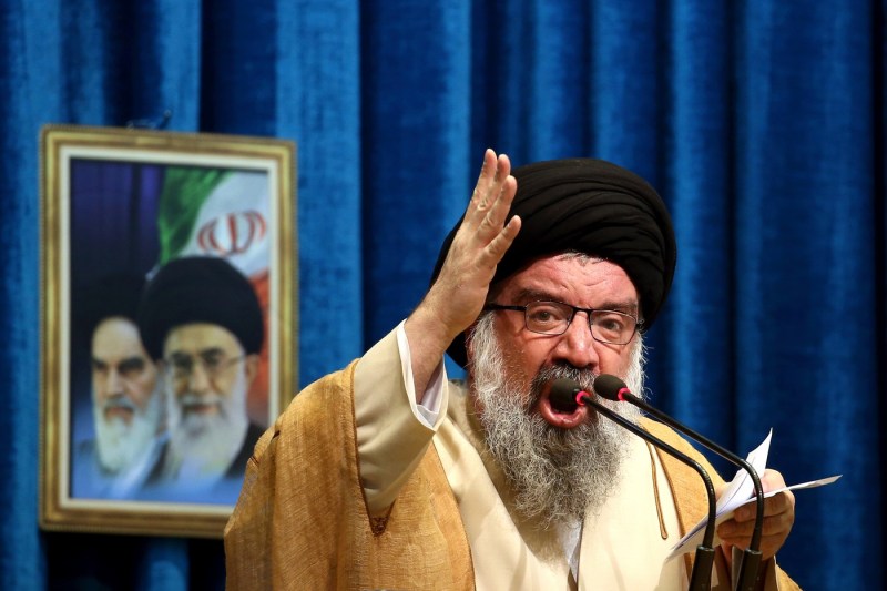 HOTNEWS.RO: Un cleric iranian cere executarea protestatarilor, după ce ayatollahul Khameniei a promis să „frângă spinarea răzvrătiților”