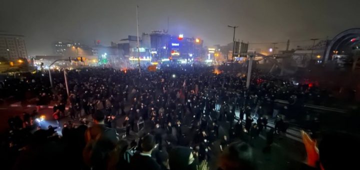 HOTNEWS.RO: Un echipament interzis, care s-a dovedit esențial în războiul din Ucraina, este folosit de iranieni pentru a ocoli izolarea impusă de regim