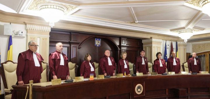 HOTNEWS.RO: Cum vor doi parlamentari să oprească boicotul judecătorilor CCR. Condiții pentru sancționarea și revocarea lor