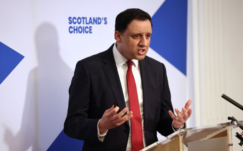 HOTNEWS.RO: Dosarele Epstein. „Nebunia trebuie să se termine”. Demisia premierului Keir Starmer, cerută de unul din liderii importanți ai laburiștilor