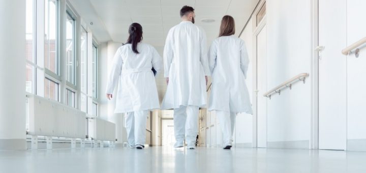 HOTNEWS.RO: Guvernul, notificat oficial de sindicaliștii din Sănătate cu privire la „intenția de a declanșa grevă generală”. Sanitas: Există și risc de „greve spontane” în spitale