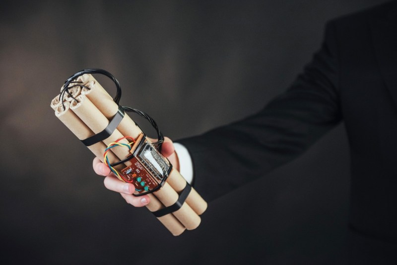 HOTNEWS.RO: Un adolescent de 17 ani, arestat pentru plănuirea unui atac asupra unei baze NATO din Norvegia