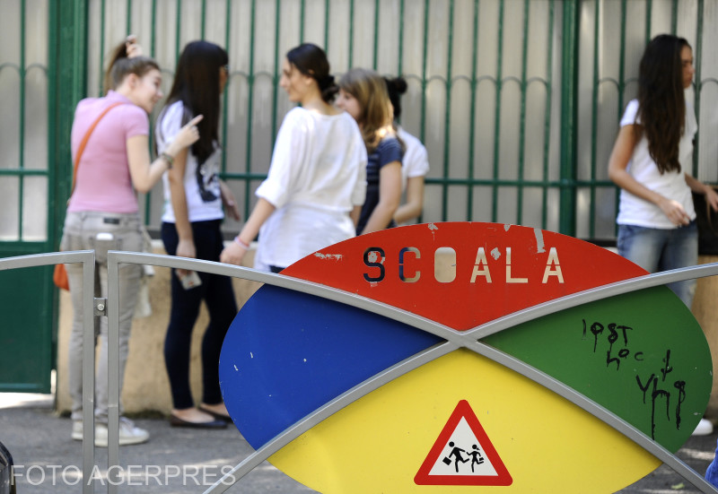 HOTNEWS.RO: Baremele la Fizică, Chimie și Informatică de la Simulare BAC 2026 vor fi publicate la ora 15:00