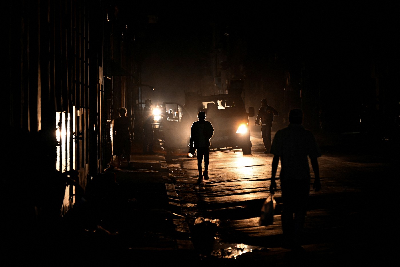 HOTNEWS.RO: În plin război cu Iran, Trump dă un ultimatum pentru Cuba. „Fie o eliberez, fie o cuceresc. Aș putea face orice”