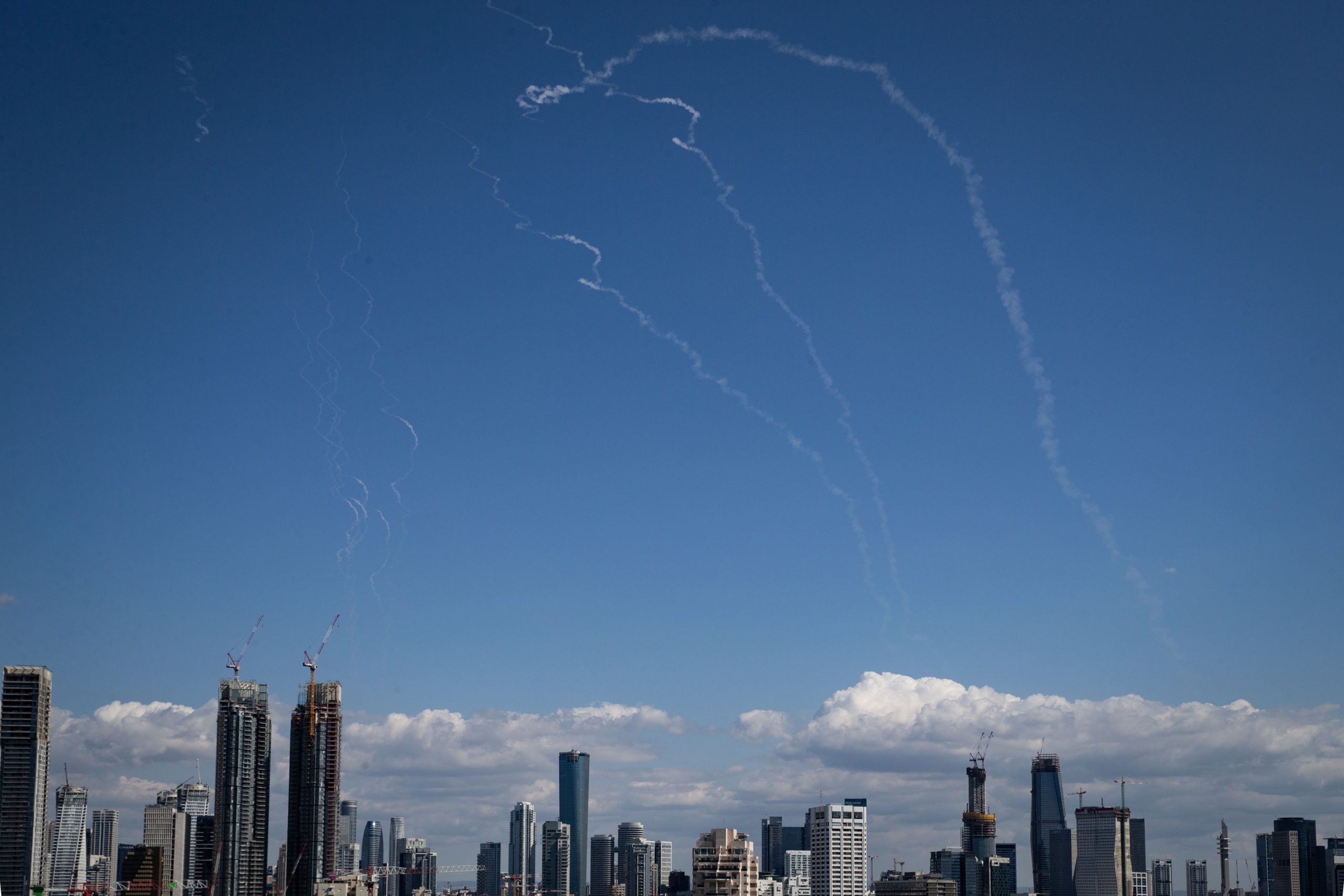 HOTNEWS.RO: Israelul le-a spus americanilor că stocurile sale de interceptori au ajuns la un nivel „critic”