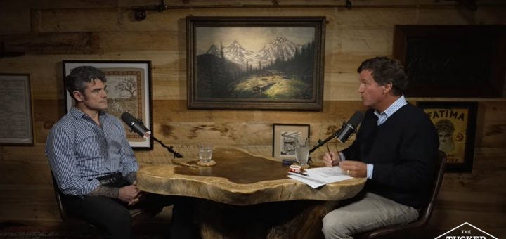 HOTNEWS.RO: Oficialul SUA care a demisionat din cauza războiului din Iran era sub anchetă, suspectat că a divulgat informații către podcasterul Tucker Carlson