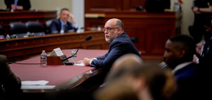 HOTNEWS.RO: Luat la întrebări în Congres, șeful bugetului Casei Albe a spus că nu poate „estima” un detaliu financiar major al războiului cu Iranul