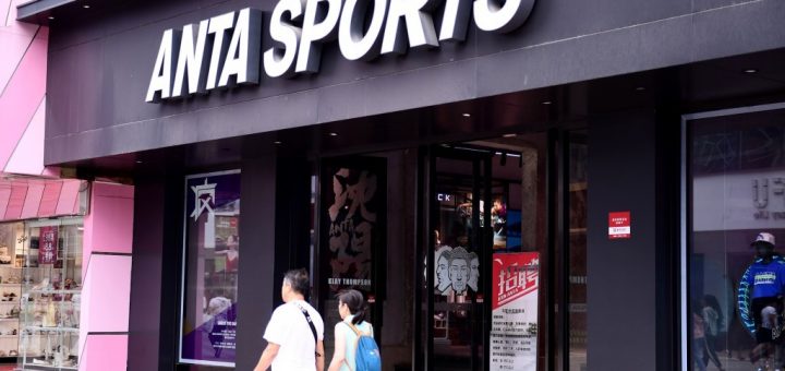HOTNEWS.RO: Marca sportivă din China care se luptă cu Nike și Adidas