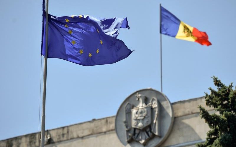 HOTNEWS.RO: Ministerul de Externe din Republica Moldova înfiinţează o direcţie specială pentru relaţia cu România