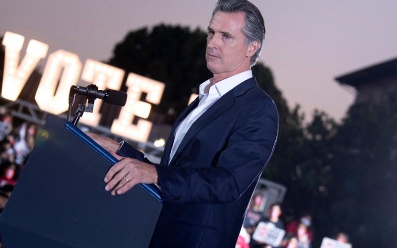 HOTNEWS.RO: Trump atrage comparații cu Maria Antoaneta înaintea alegerilor cheie pentru președinția sa