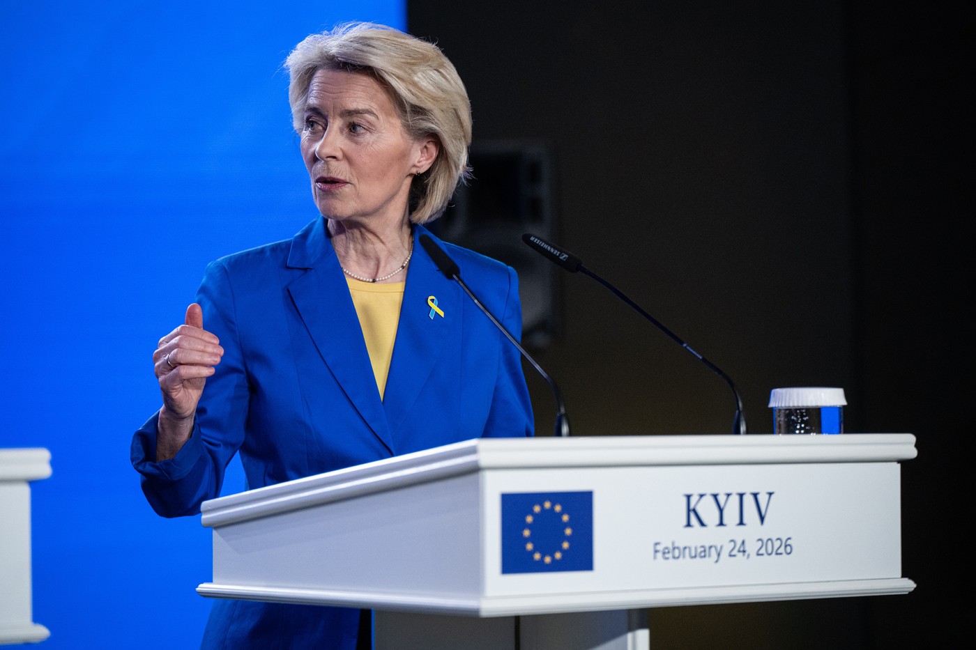 HOTNEWS.RO: Ursula von der Leyen sărbătorește înfrângerea lui Viktor Orbán printr-un mesaj postat după alegerile din Ungaria