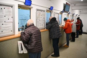HOTNEWS.RO: Comuna din România unde 12% din cheltuieli sunt pentru consultanță
