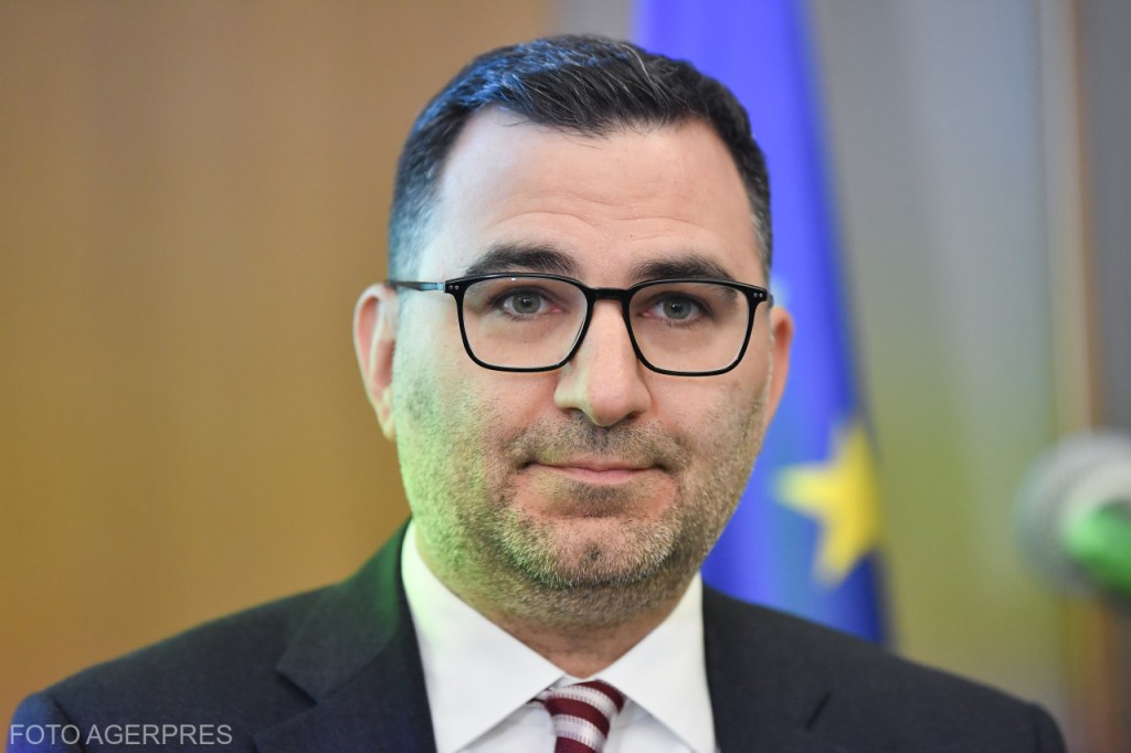 HOTNEWS.RO: Cum răspunde Guvernul acuzațiilor de trafic de influență „scandalos” în programul SAFE, aduse de PSD / O firmă de avocatură din care face parte consilierul Oanei Gheorghiu a primit bani