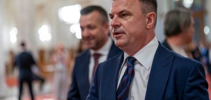 HOTNEWS.RO: Lider PNL, după ce a fost indicat de Grindeanu drept cel care a sunat-o pe Lia Olguța Vasilescu: „Este o mizerie ce a făcut” / Ce arată capturile de ecran despre discuție