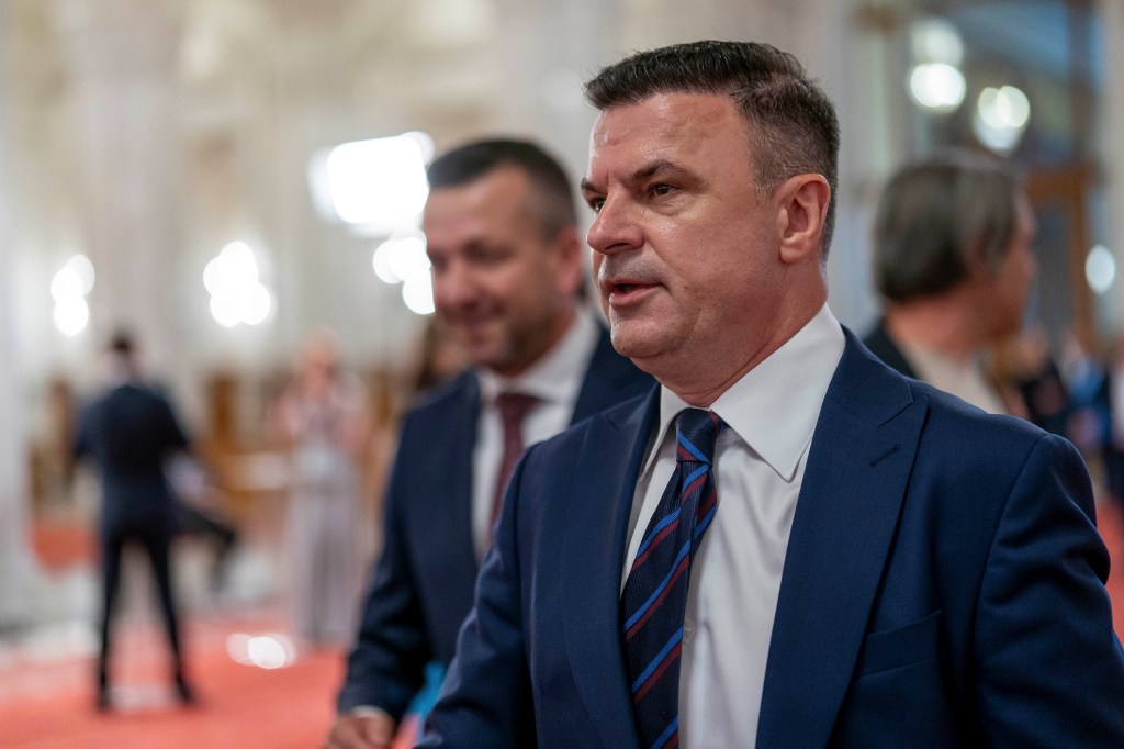 HOTNEWS.RO: Lider PNL, după ce a fost indicat de Grindeanu drept cel care a sunat-o pe Lia Olguța Vasilescu: „Este o mizerie ce a făcut” / Ce arată capturile de ecran despre discuție