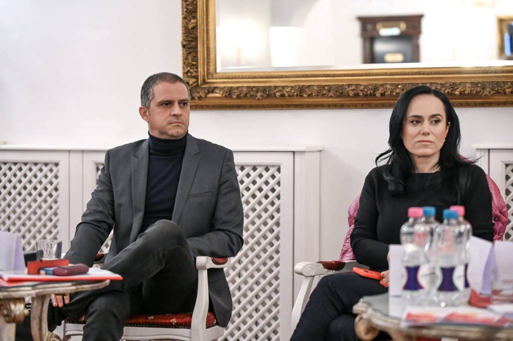 HOTNEWS.RO: „Lider PSD: „P-asta n-ați văzut-o venind!”