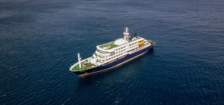 HOTNEWS.RO: Liderul regional al Insulelor Canare respinge decizia Spaniei de a permite navei de croazieră afectată de hantavirus să acosteze în Tenerife
