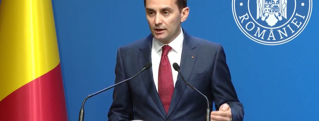 HOTNEWS.RO: Cancelaria lui Bolojan reia licitația în valoare de 2.200.000 de lei pentru închirierea a 17 SUV-uri de marfă pentru transportul demnitarilor