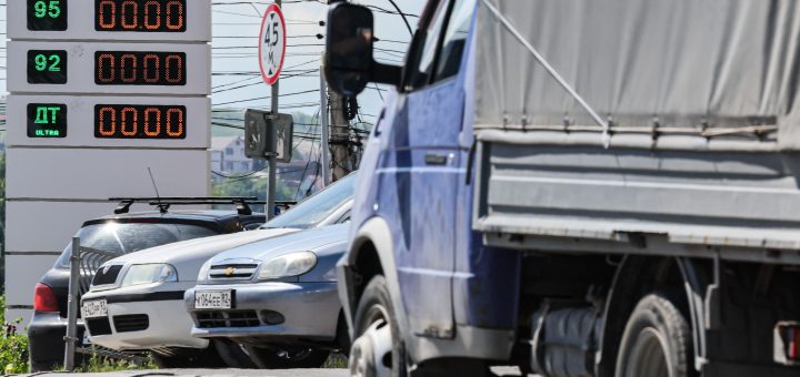 HOTNEWS.RO: Cel mai mare oraș din Crimeea anunță că nu mai există carburanți nici pe cartelă: „Nu are rost să stați la coadă la benzinării”