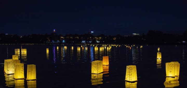 HOTNEWS.RO: Cum a ajuns la București o tradiție thailandeză veche de 700 de ani și s-a transformat în festival. Lampioanele de la WishFest și alte idei de weekend