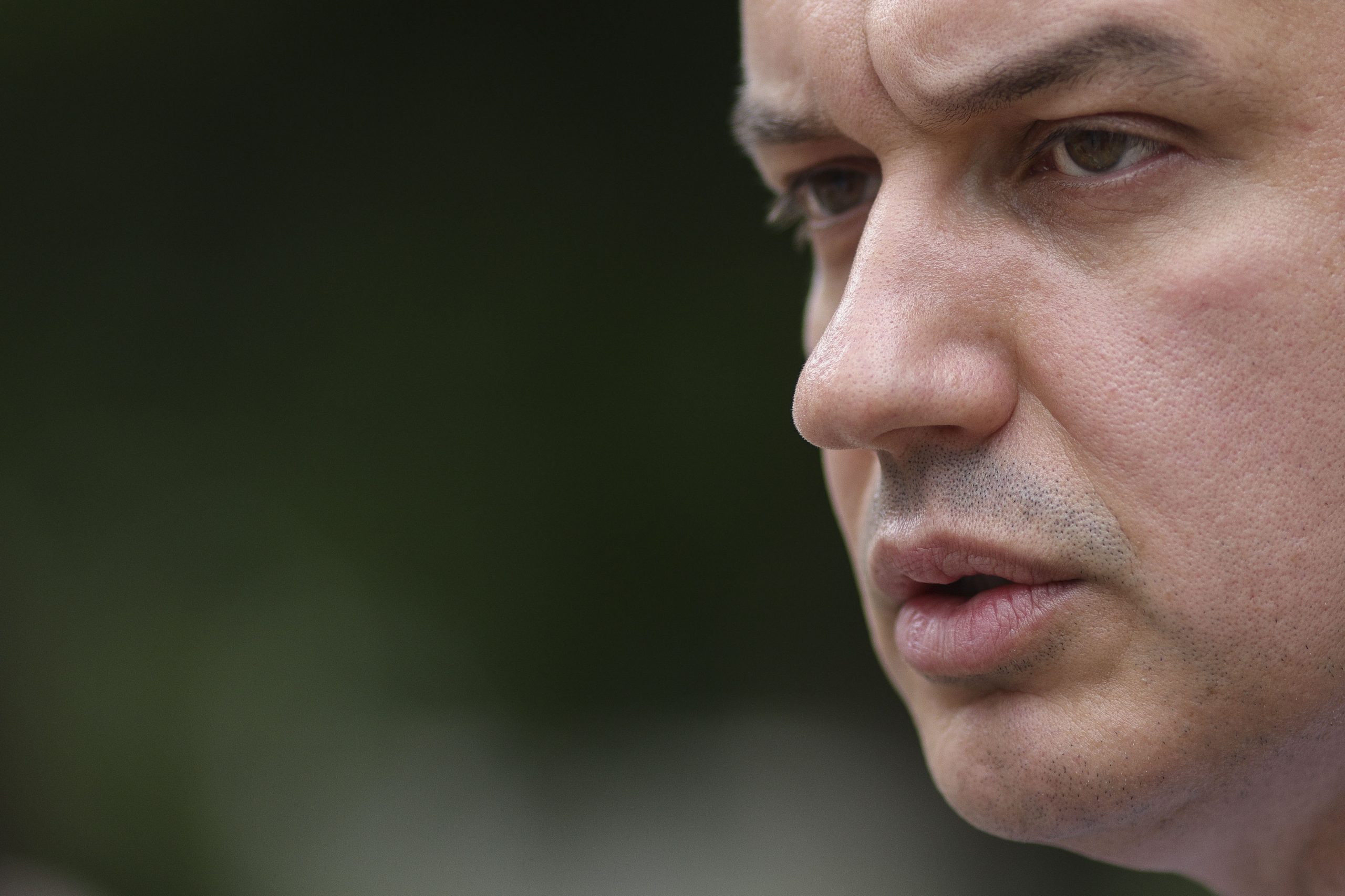 HOTNEWS.RO: Eugen Tomac, nouă rundă de negocieri pentru susținerea Guvernului. Partidul exclus de la discuții