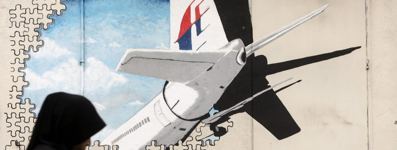 HOTNEWS.RO: Malaezia nu renunță la găsirea epavei MH370. Operaţiunile de căutare, prelungite cu încă un an