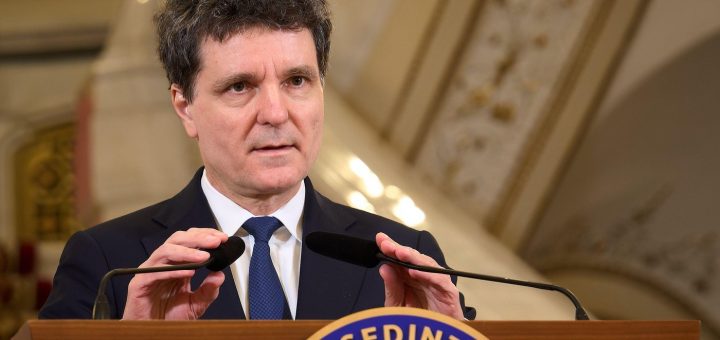 HOTNEWS.RO: Nicușor Dan, primul mesaj după ce Guvernul Veștea a picat la vot în Parlament