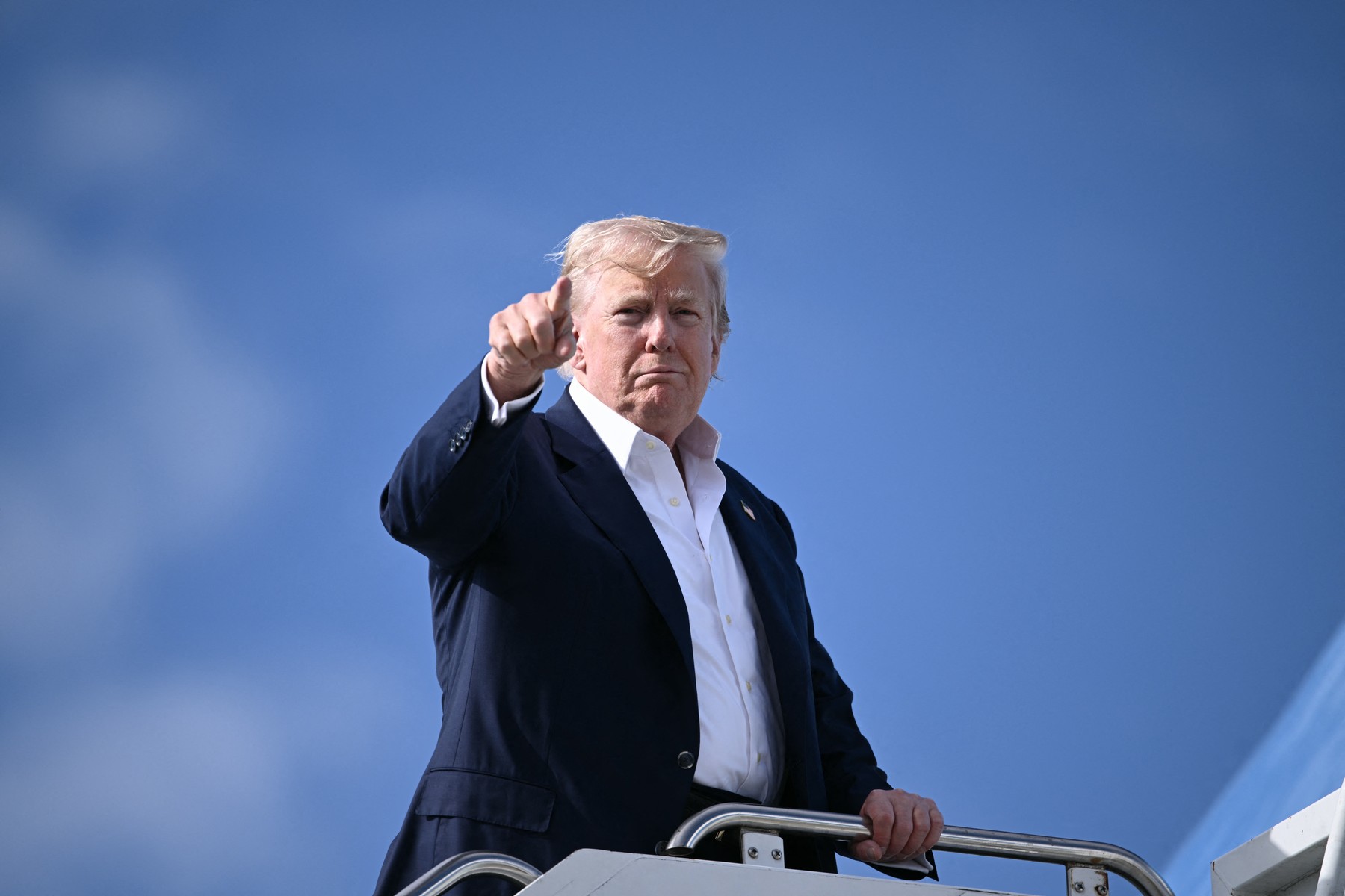 HOTNEWS.RO: Summitul G7 începe la Evian. Trump vine luni să vorbească cu liderii europeni și cu Zelenski