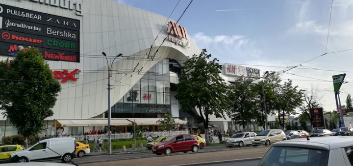 HOTNEWS.RO: Un magazin închis în urmă cu câteva luni, se redeschide „la cererea publicului” în același loc