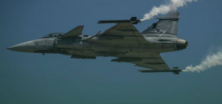 HOTNEWS.RO: Ungaria a ridicat avioane de luptă pentru a intercepta un avion de linie chinez care nu a răspuns controlorilor de trafic din România